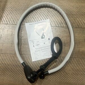Magnetic neck phone holder!!! Never used…great for recording videos hands free